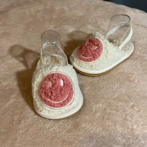Cozy Smiley Face baby Slippers